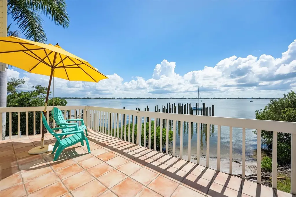6005 N Beach Road Englewood FL 34223