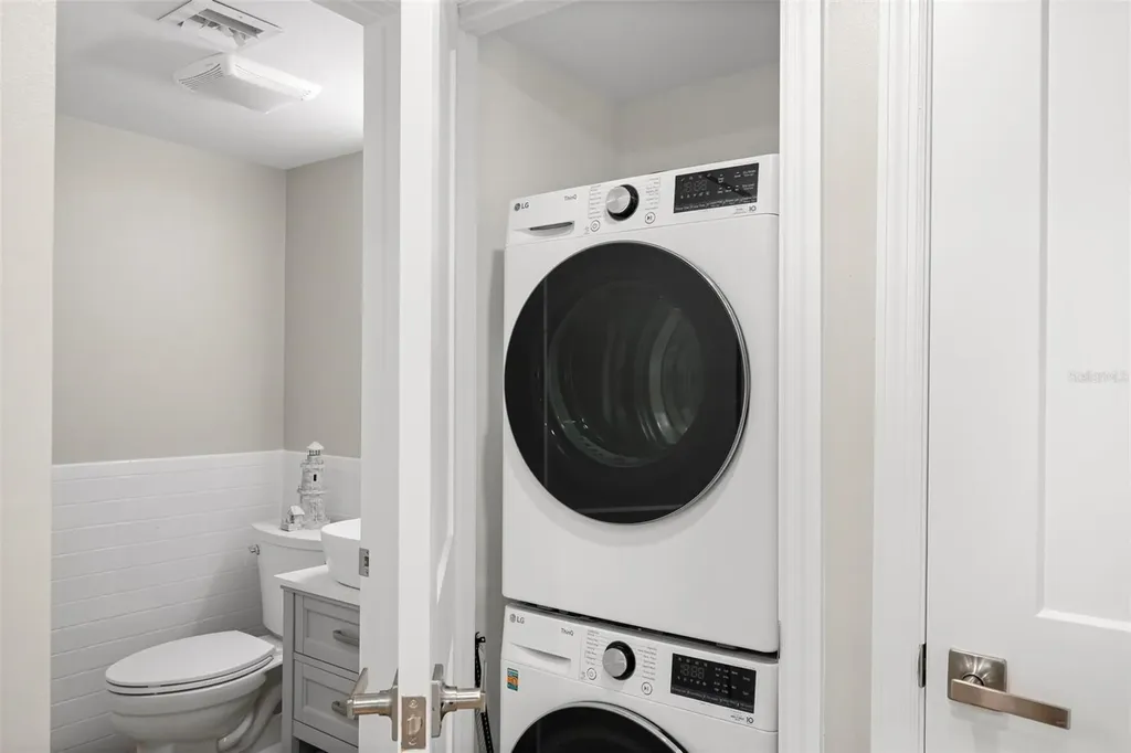 6005 N Beach Road Englewood FL 34223