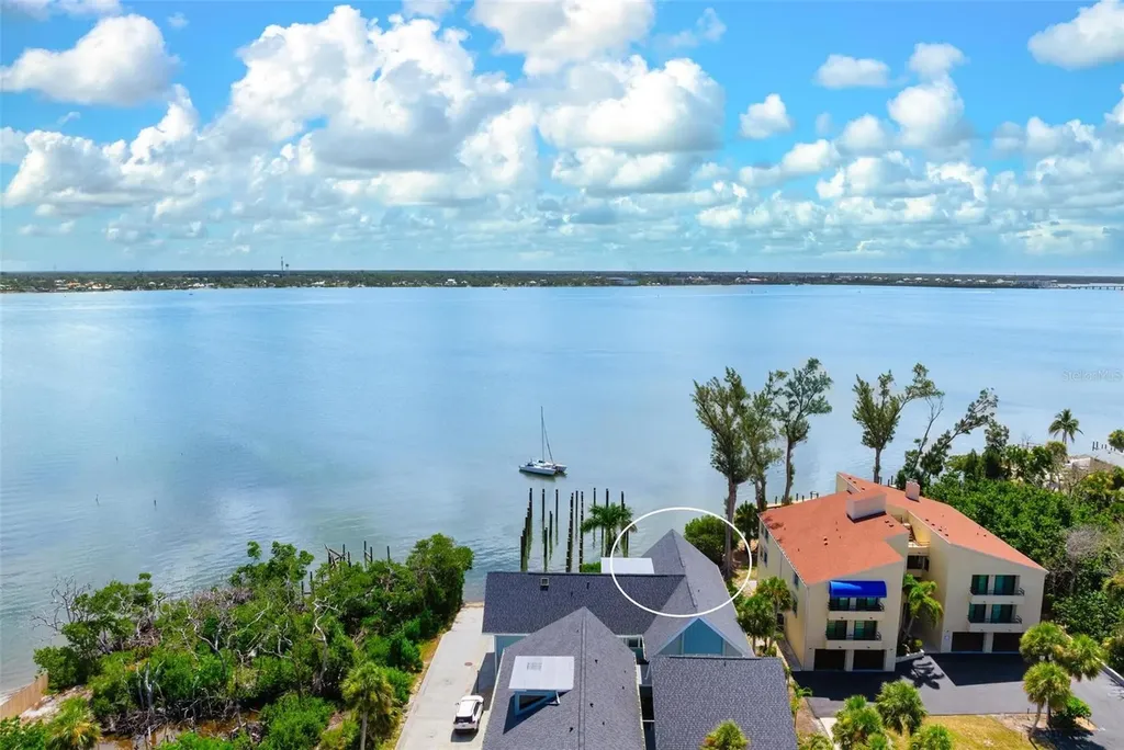 6005 N Beach Road Englewood FL 34223