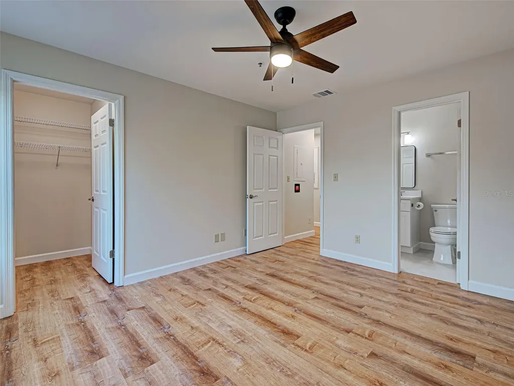 4008 Crockers Lake Boulevard Sarasota FL 34238