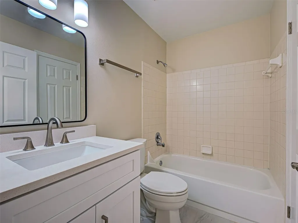 4008 Crockers Lake Boulevard Sarasota FL 34238