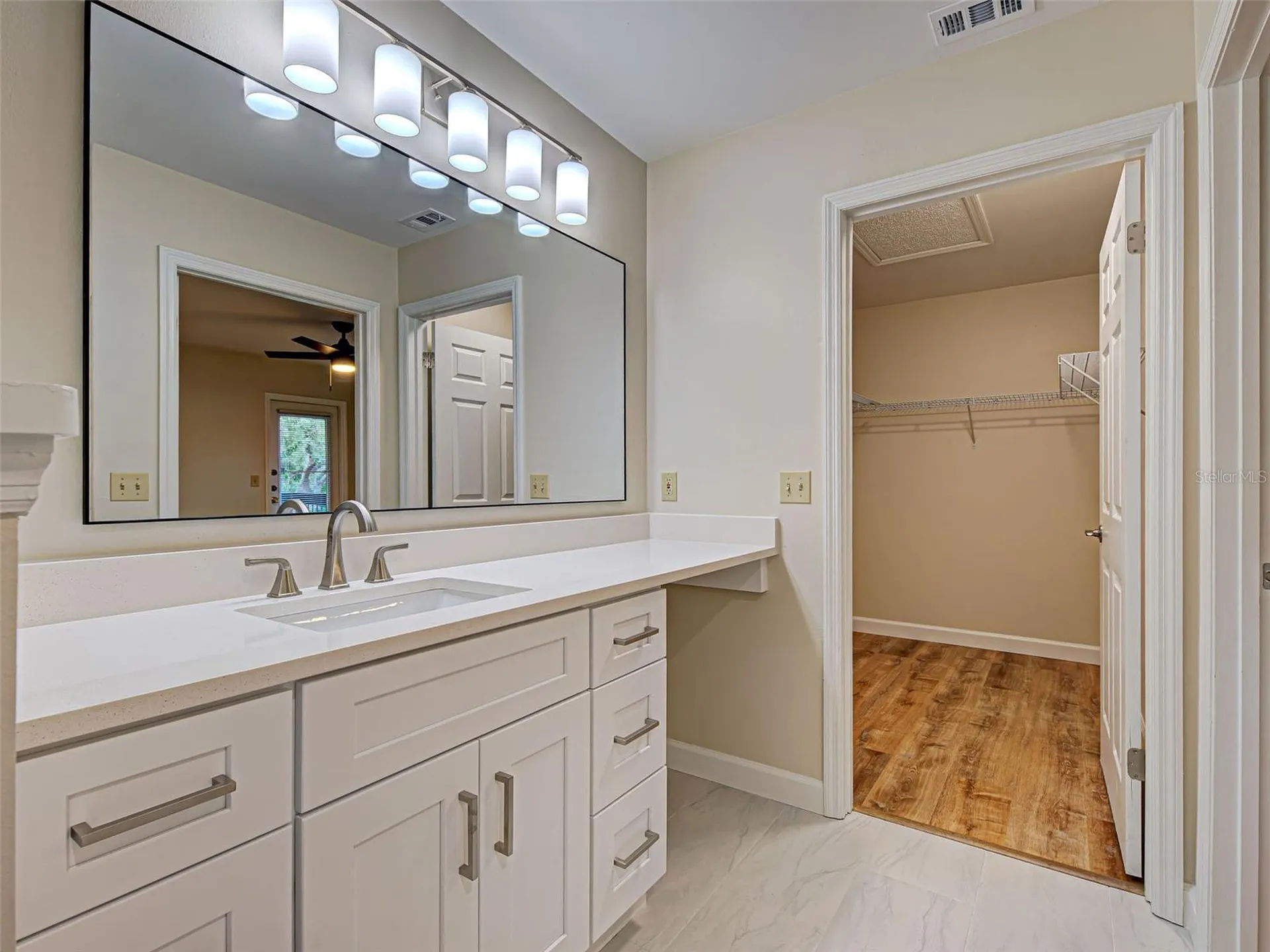 4008 Crockers Lake Boulevard Sarasota FL 34238