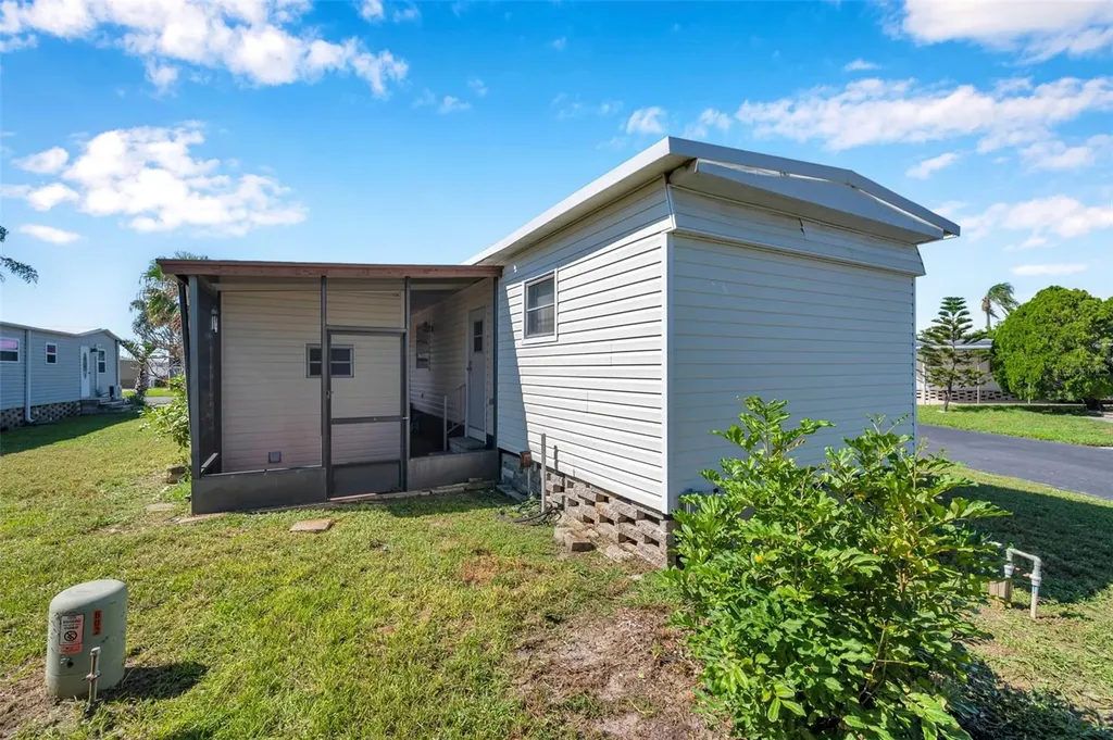 605 Mount Lancaster Avenue NE St Petersburg FL 33702
