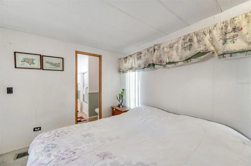 605 Mount Lancaster Avenue NE St Petersburg FL 33702
