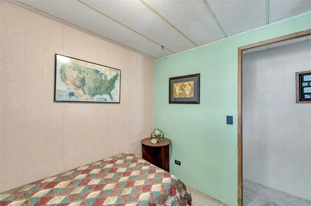 605 Mount Lancaster Avenue NE St Petersburg FL 33702