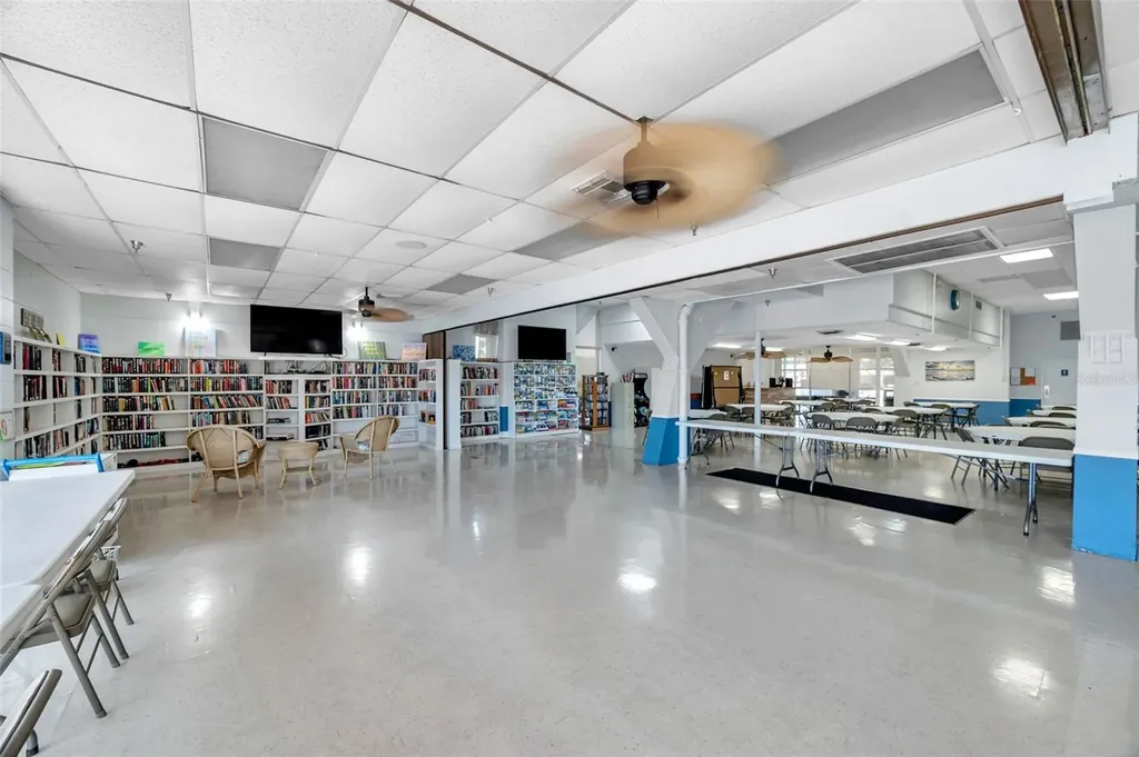 605 Mount Lancaster Avenue NE St Petersburg FL 33702