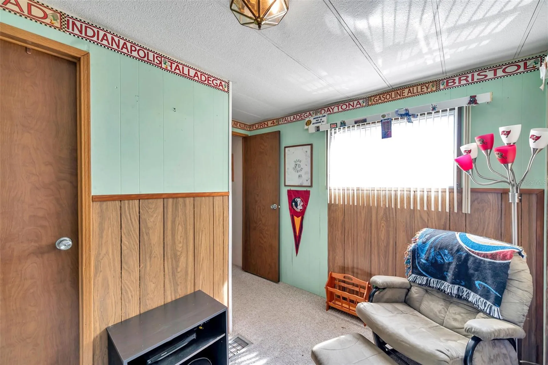 605 Mount Lancaster Avenue NE St Petersburg FL 33702