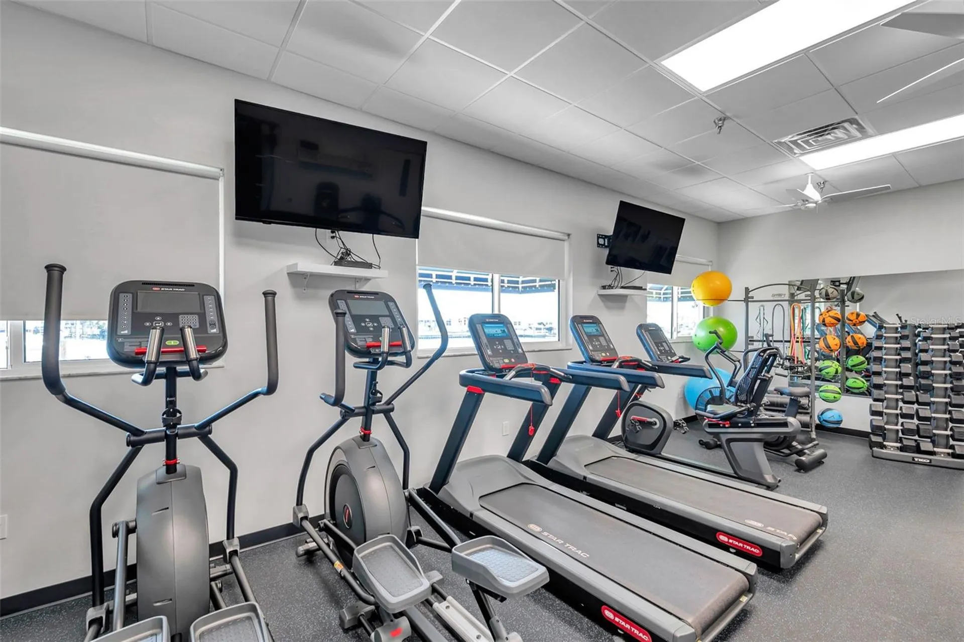 605 Mount Lancaster Avenue NE St Petersburg FL 33702