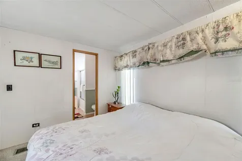 605 Mount Lancaster Avenue NE St Petersburg FL 33702