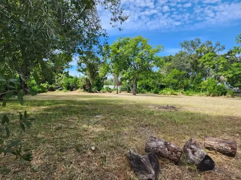 1108 19th Street W Bradenton FL 34205
