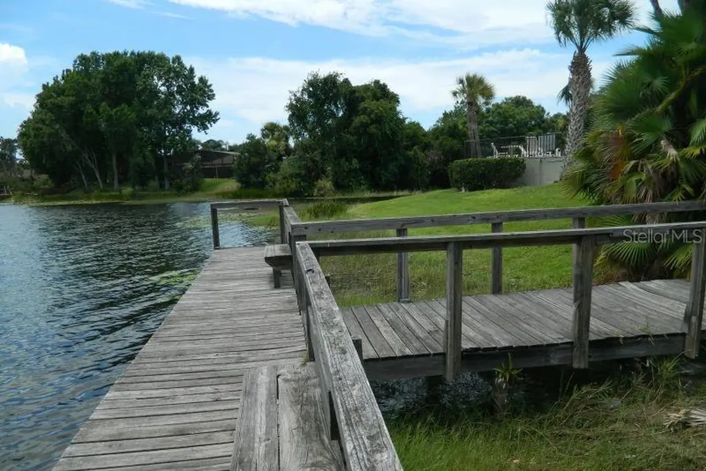 922 Lake Destiny Road Altamonte Springs FL 32714