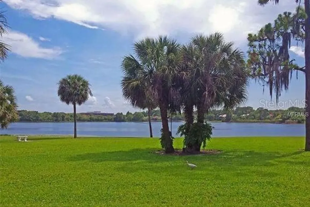 922 Lake Destiny Road Altamonte Springs FL 32714