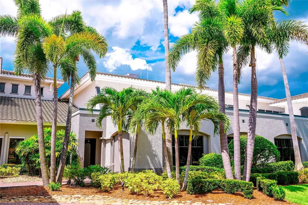 2018 Inverness Greens Drive Sun City Center FL 33573
