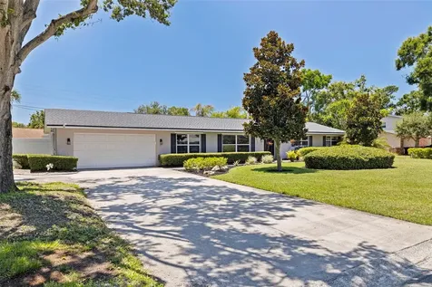 2390 66th Avenue S St Petersburg FL 33712