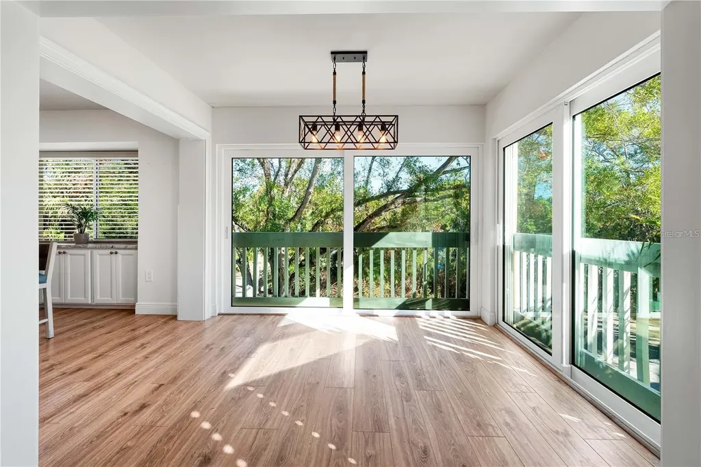 858 Hudson Avenue Sarasota FL 34236