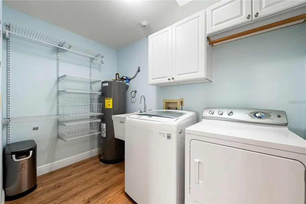 858 Hudson Avenue Sarasota FL 34236