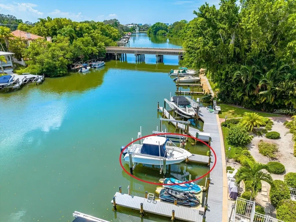 858 Hudson Avenue Sarasota FL 34236