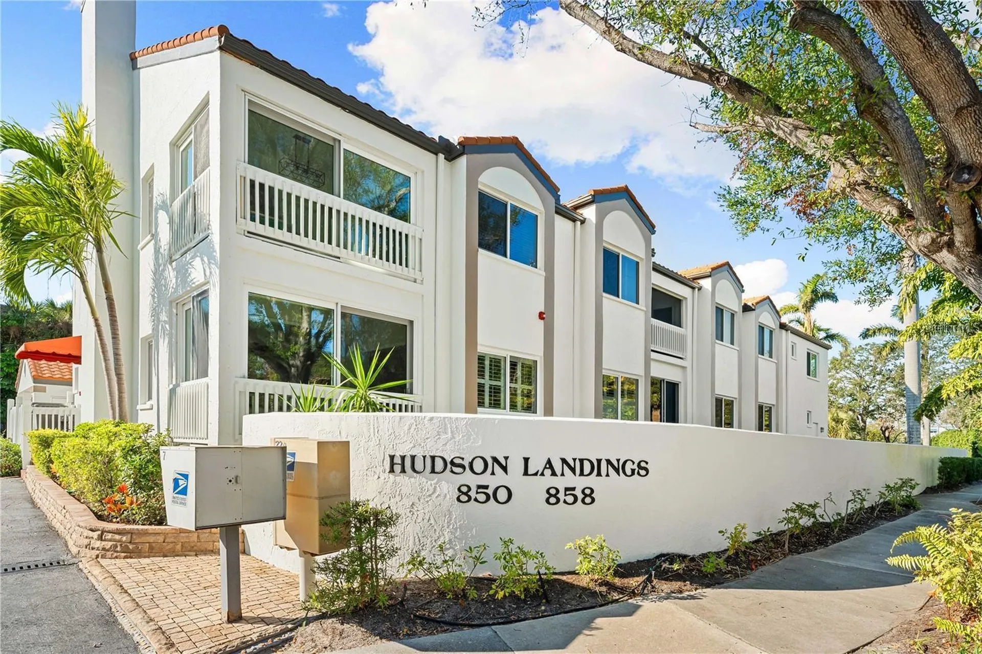 858 Hudson Avenue Sarasota FL 34236