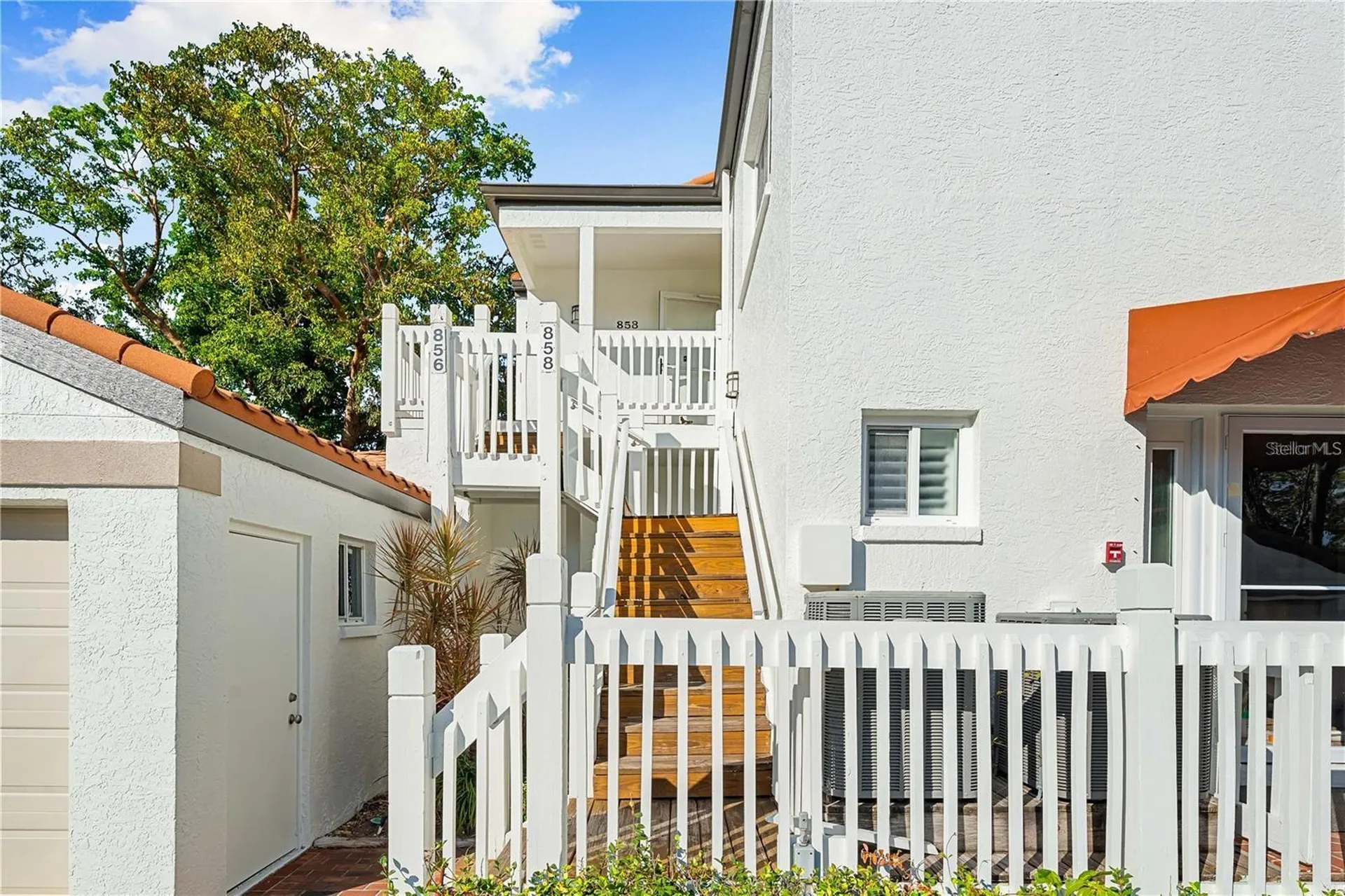 858 Hudson Avenue Sarasota FL 34236
