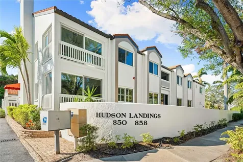 858 Hudson Avenue Sarasota FL 34236
