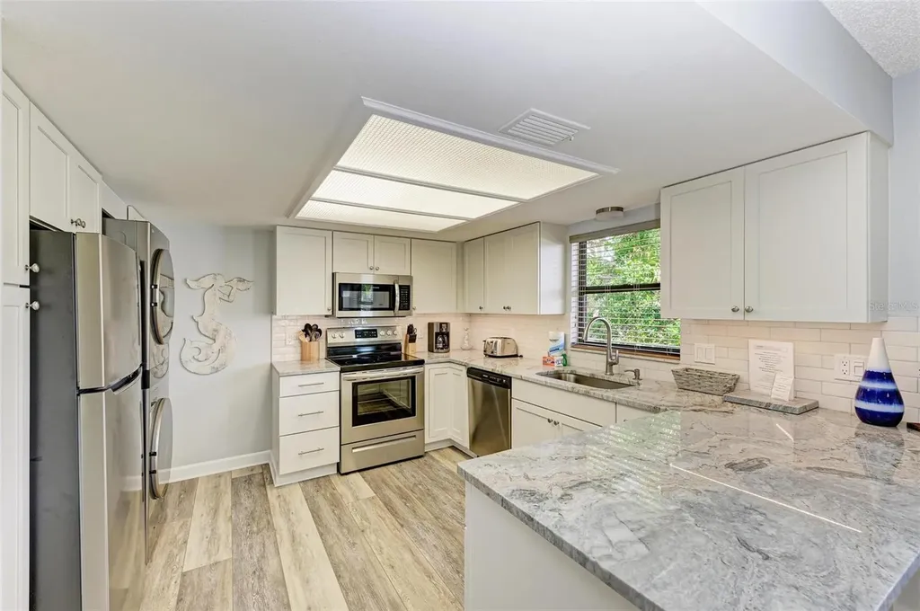 304 74th Street Holmes Beach FL 34217