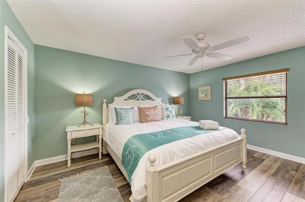 304 74th Street Holmes Beach FL 34217