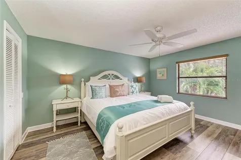 304 74th Street Holmes Beach FL 34217