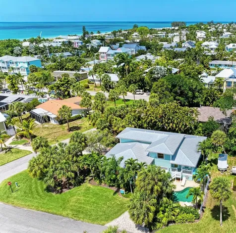 304 74th Street Holmes Beach FL 34217