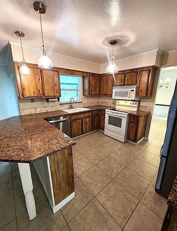 546 Alpine Street Altamonte Springs FL 32701