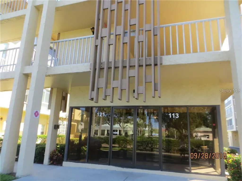 121 Island Way Clearwater Beach FL 33767