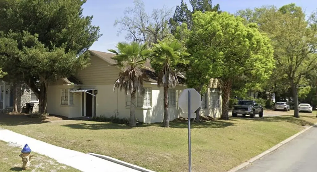 325 SW 12th Street Gainesville FL 32601