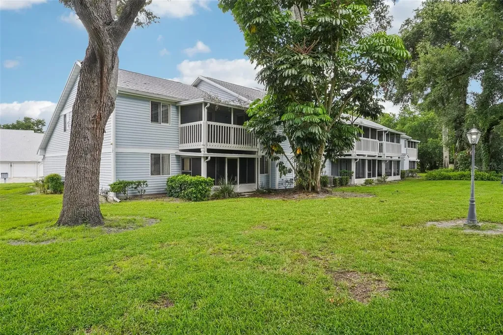 2025 Eastbourne Way Orlando FL 32812