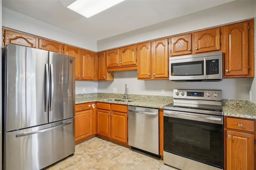 2025 Eastbourne Way Orlando FL 32812