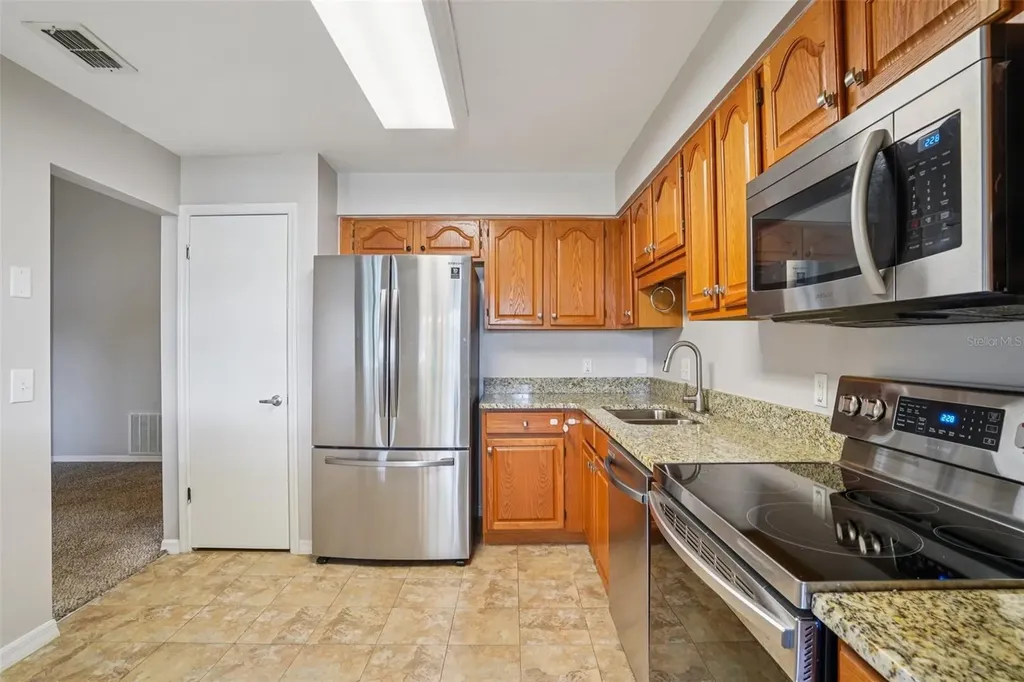 2025 Eastbourne Way Orlando FL 32812