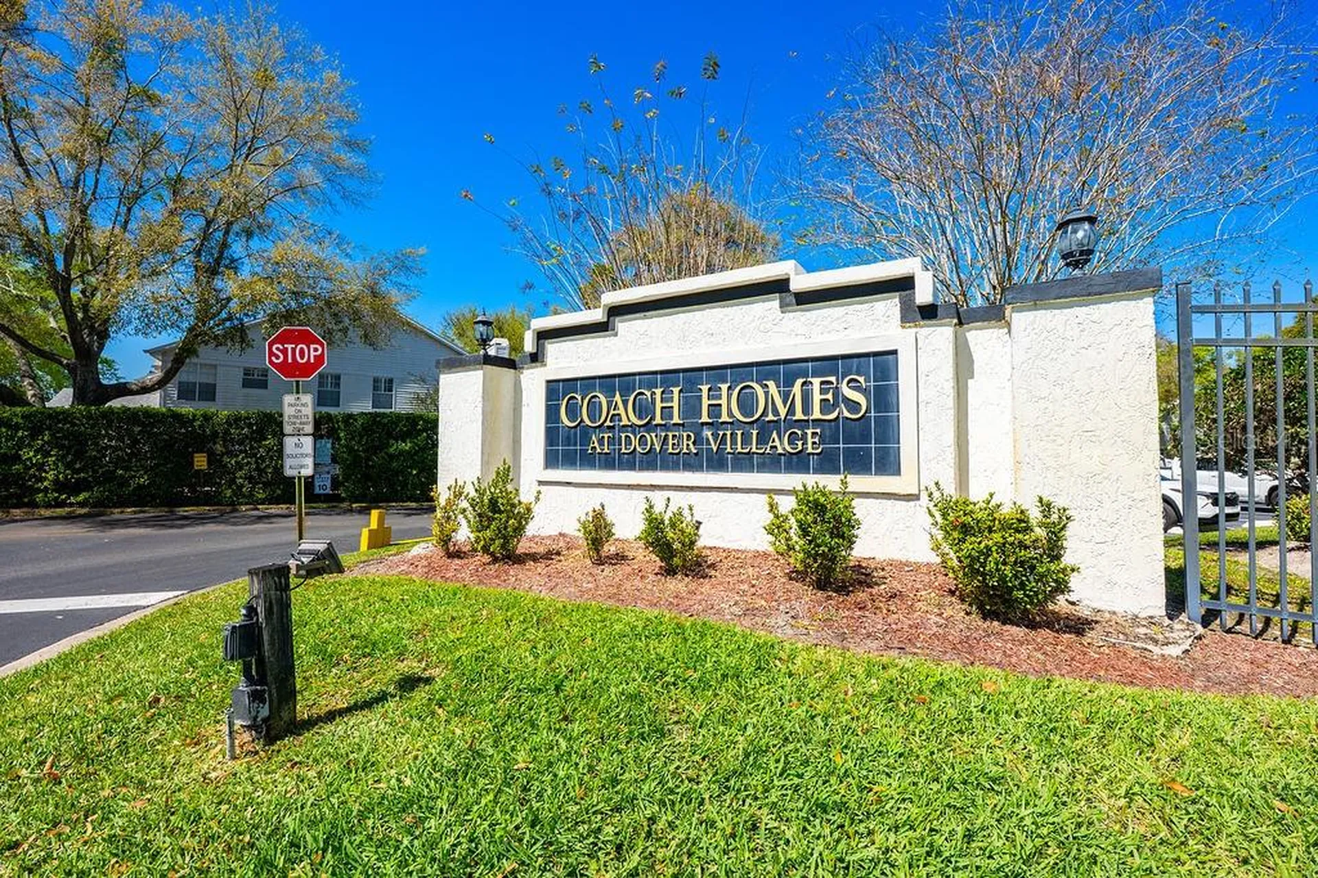 2025 Eastbourne Way Orlando FL 32812