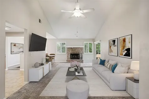 2025 Eastbourne Way Orlando FL 32812