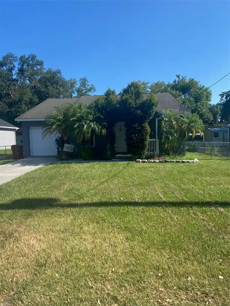 1504 E Calhoun Street Plant City FL 33563
