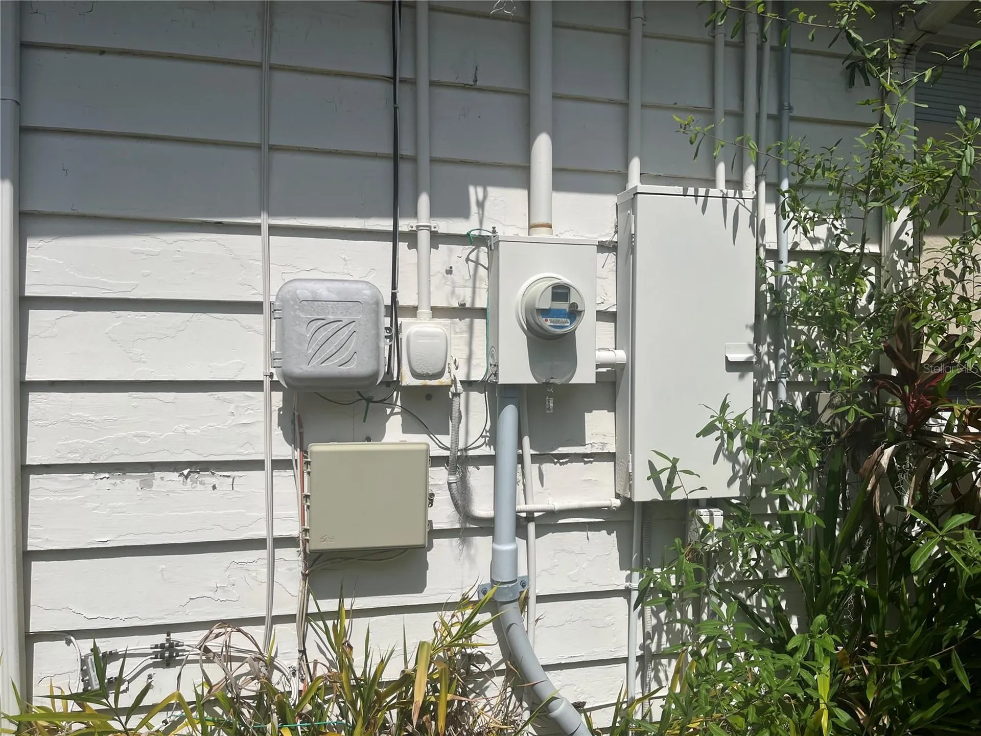2415 Pelican Drive Sarasota FL 34237
