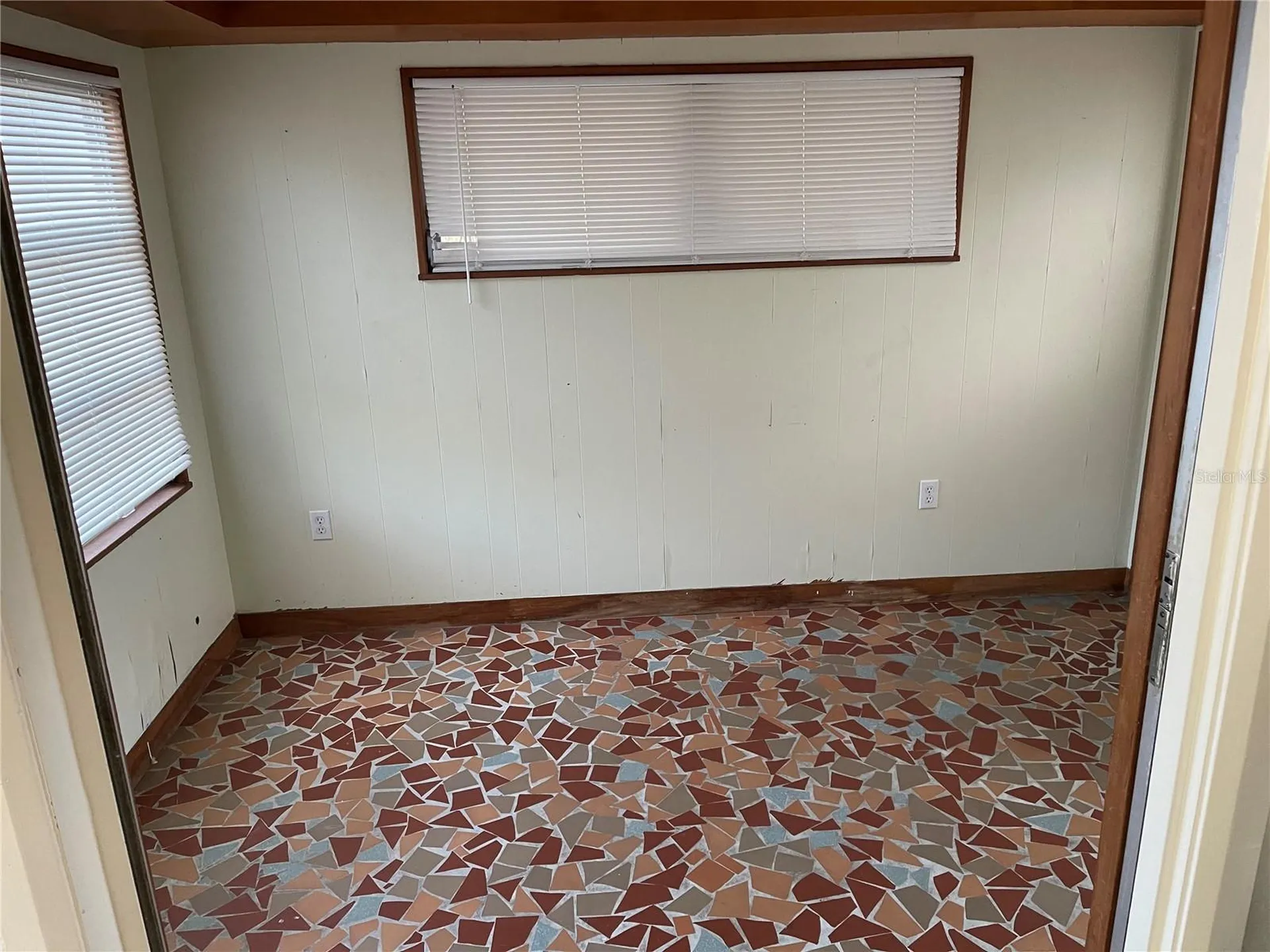 2415 Pelican Drive Sarasota FL 34237