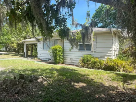 2415 Pelican Drive Sarasota FL 34237