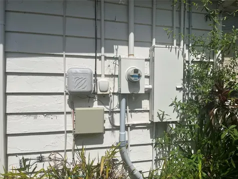 2415 Pelican Drive Sarasota FL 34237