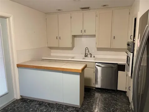 2415 Pelican Drive Sarasota FL 34237