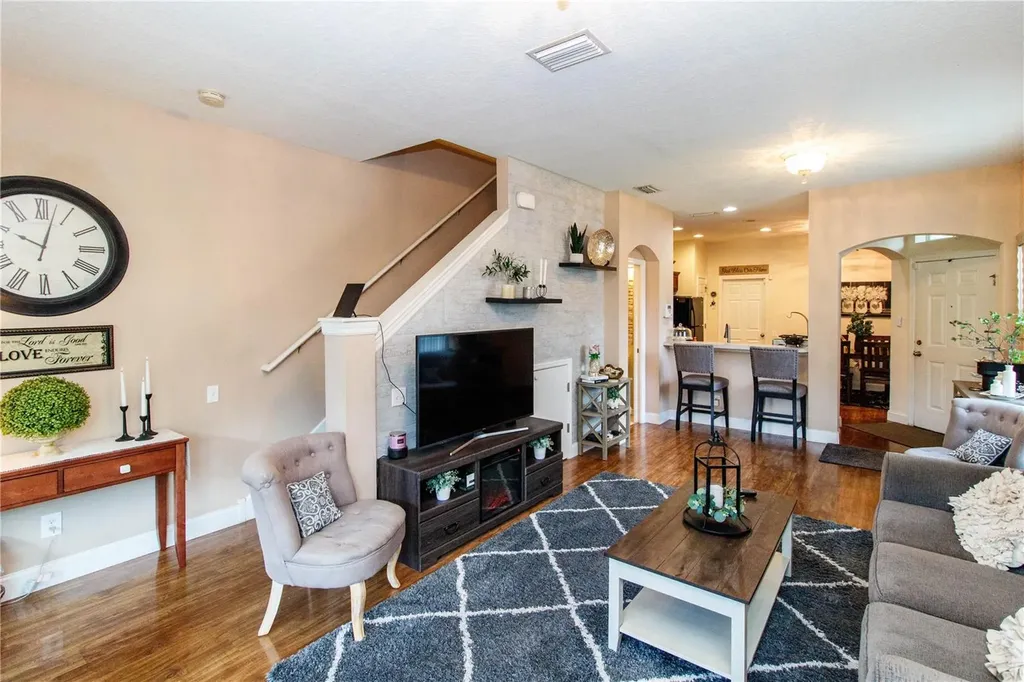 9802 Blue Palm Way Tampa FL 33610