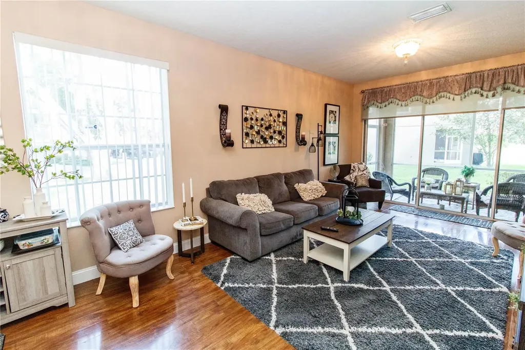 9802 Blue Palm Way Tampa FL 33610