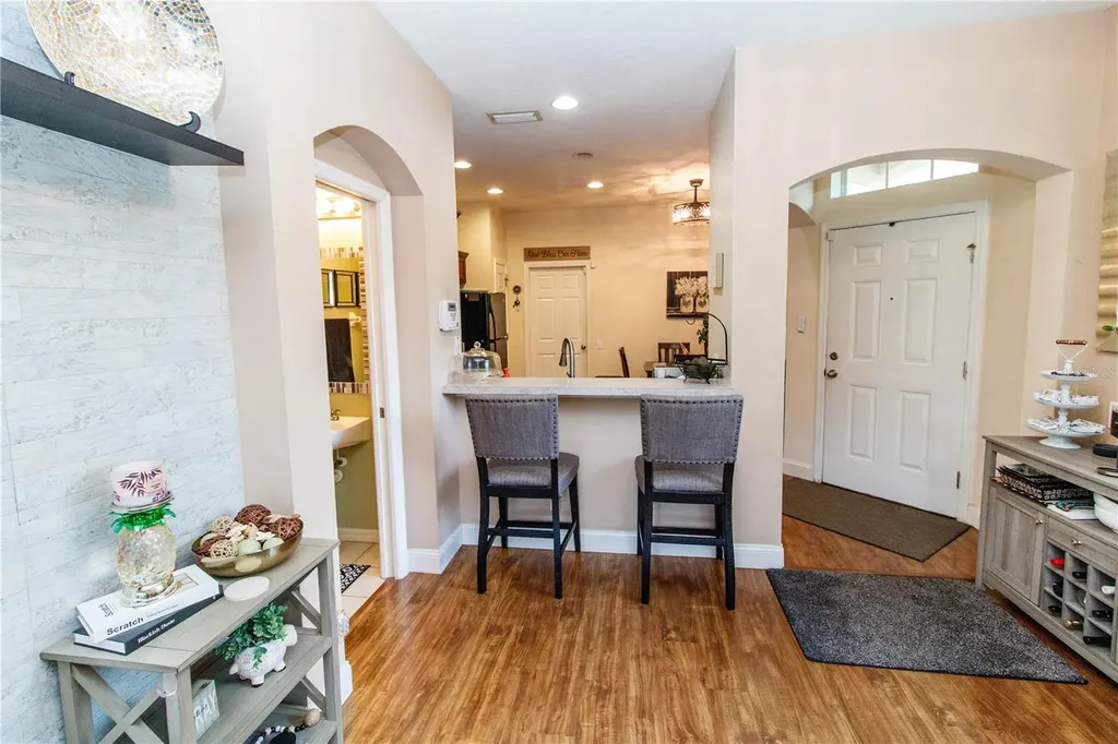 9802 Blue Palm Way Tampa FL 33610