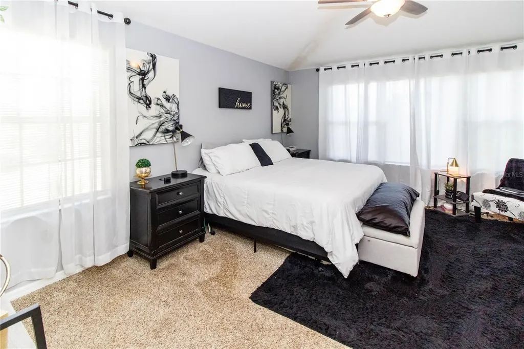 9802 Blue Palm Way Tampa FL 33610