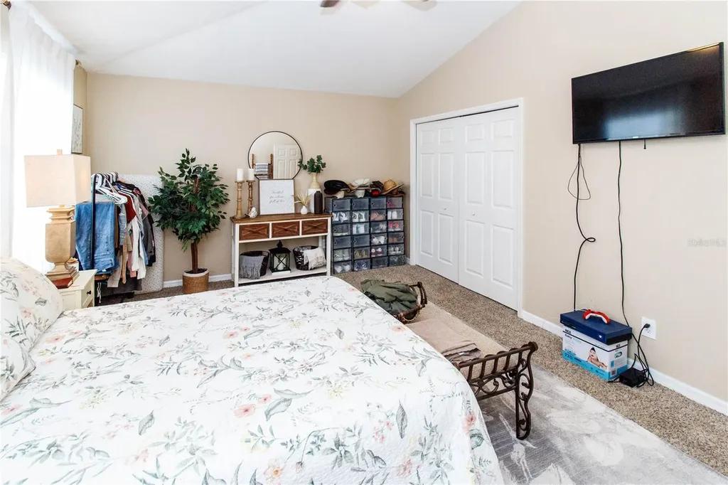 9802 Blue Palm Way Tampa FL 33610