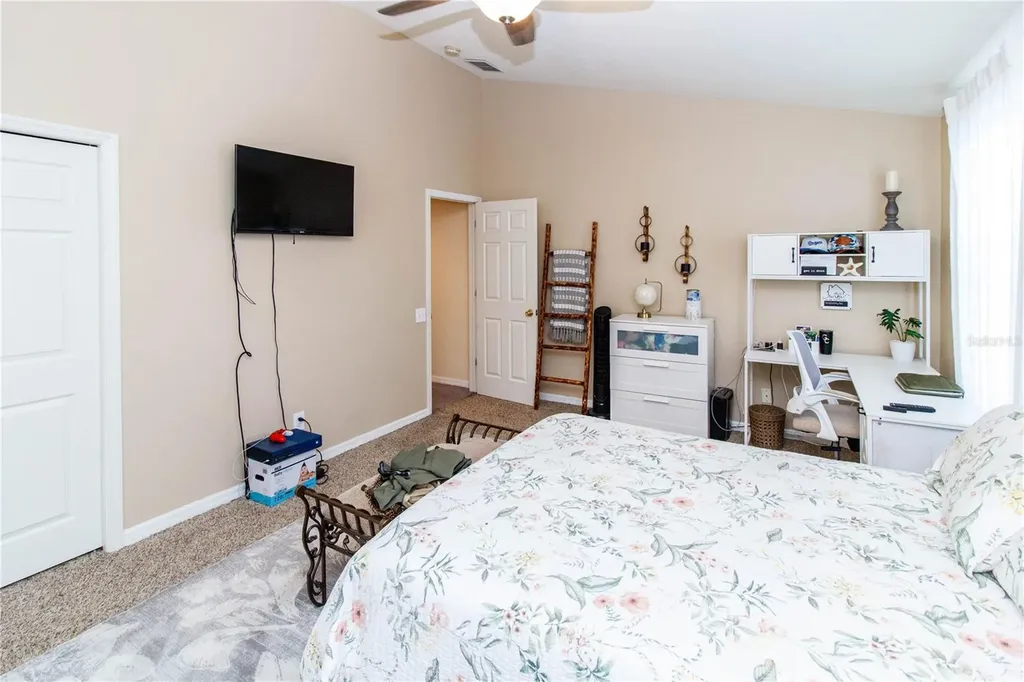 9802 Blue Palm Way Tampa FL 33610