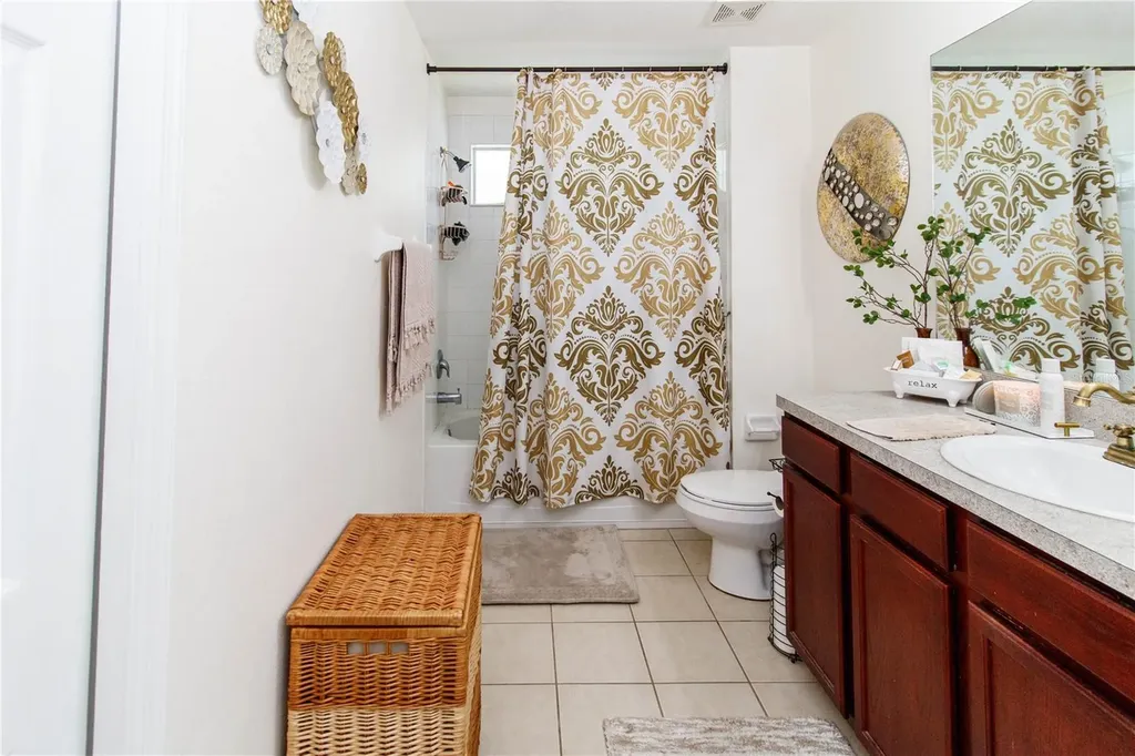 9802 Blue Palm Way Tampa FL 33610