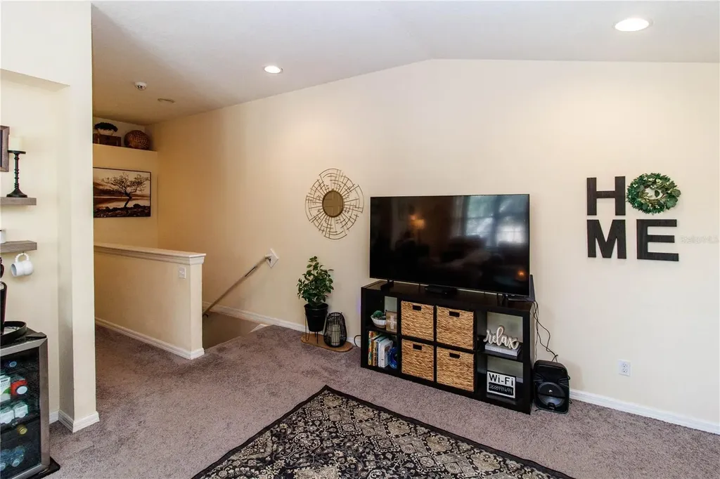 9802 Blue Palm Way Tampa FL 33610